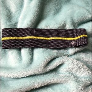 Lululemon fly away tamer headband
